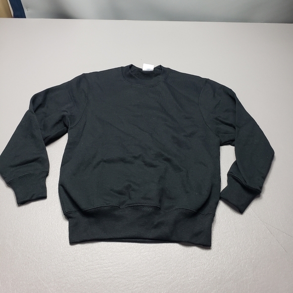 3/$15 port and company basic black sweater kids gender neutral size small - Picture 1 of 6
